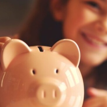 Piggy-Bank-Vs-Savings-Account